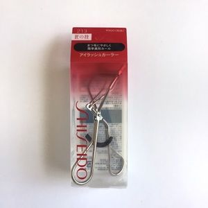 Shiseido Eyelash Curler